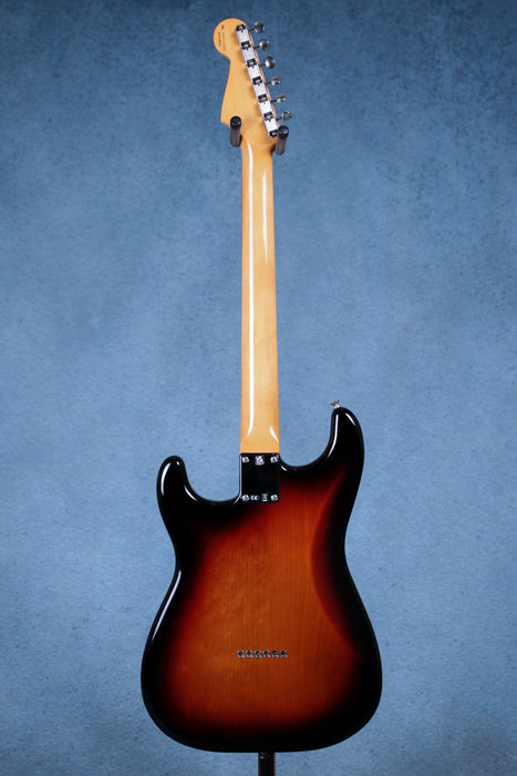 Fender Robert Cray Signature Stratocaster Rosewood Fingerboard B-Stock - 3-Color Sunburst - MX2246064B
