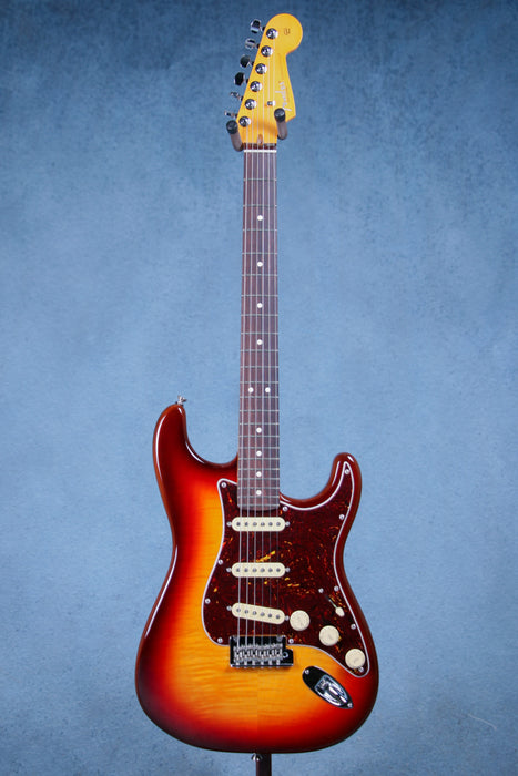 Fender 70th Anniversary American Professional II Stratocaster - Comet Burst - US23051232