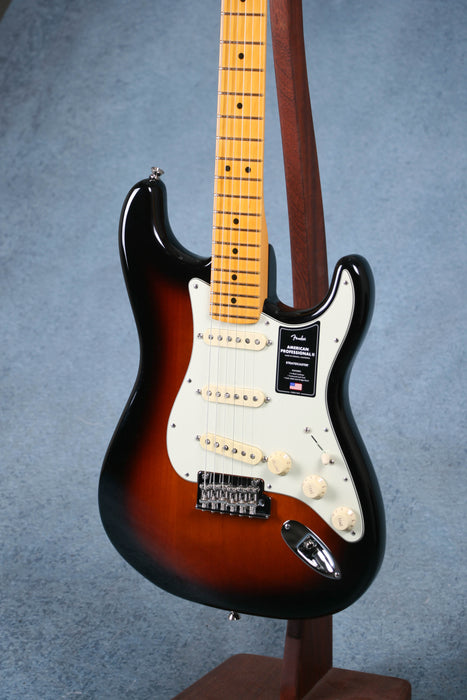 Fender American Professional II Stratocaster -  Anniversary 2-Colour Sunburst - US23088329