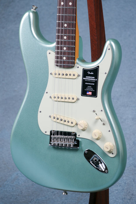Fender American Professional II Stratocaster Rosewood Fingerboard - Mystic Surf Green - US22020282