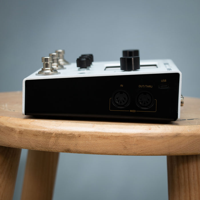 Hotone Ampero II Stomp w/Box - Preowned