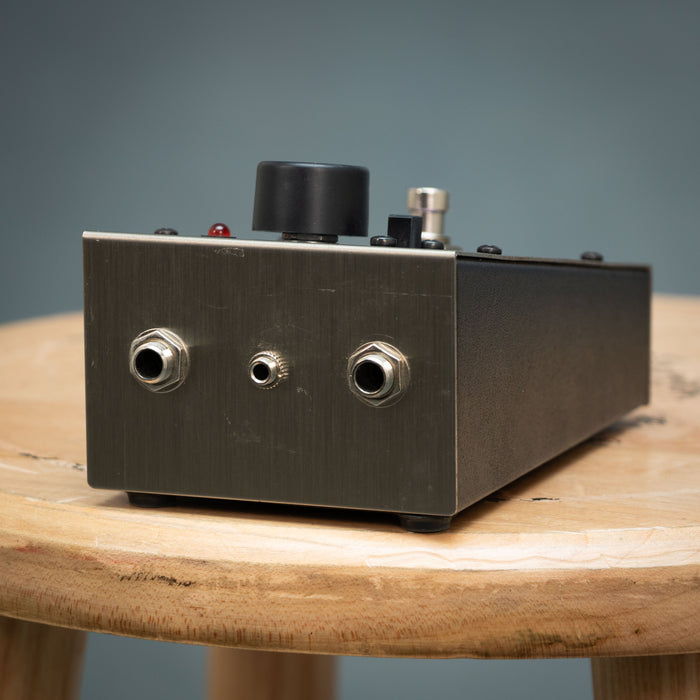EHX Small Clone Chorus Pedal BIG BOX - Preowned