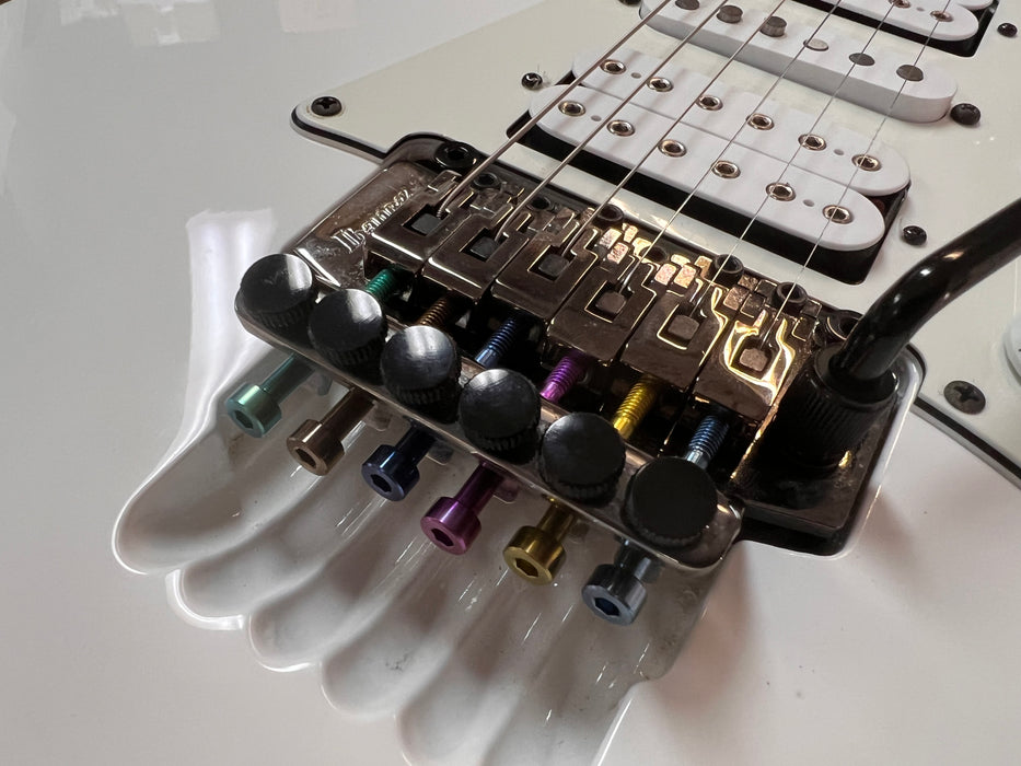 Ibanez JEMJR WH Steve Vai Signature Electric Guitar - White - Preowned