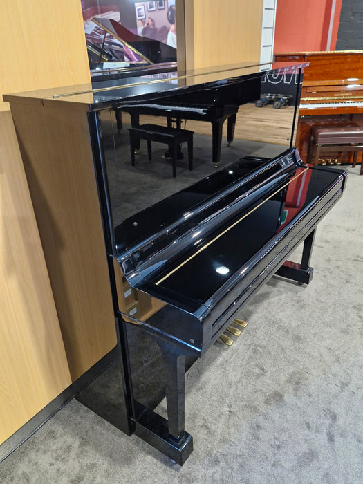Yamaha U3M 131cm Preowned Upright Piano 3543066 - Polished Ebony