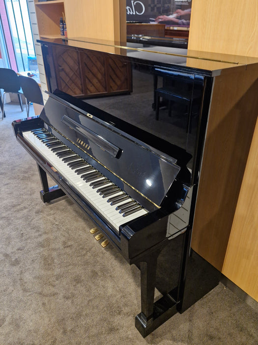 Yamaha U3M 131cm Preowned Upright Piano 3543066 - Polished Ebony