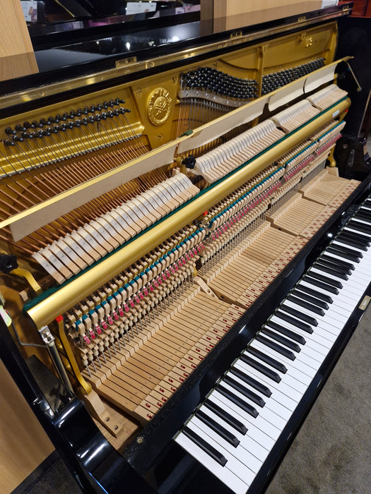 Yamaha U3M 131cm Preowned Upright Piano 3543066 - Polished Ebony