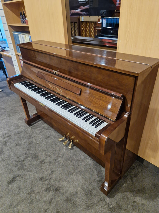 Young Chang U111 111cm Preowned Upright Piano 801180 - Polished Walnut