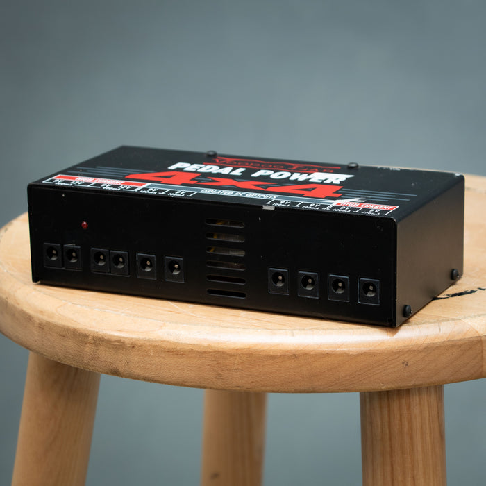 Voodoo Lab 4x4 Pedal Power Supply - Preowned