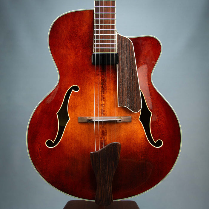 Eastman 2013 AR605CE Archtop Hollowbody Electric Guitar w/Case - Classic Finish - Preowned - DWmusic