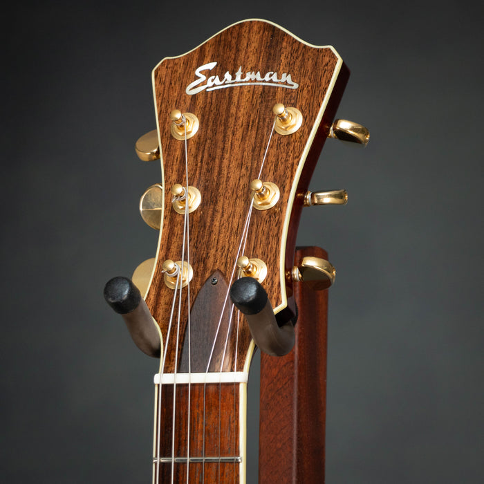 Eastman 2013 AR605CE Archtop Hollowbody Electric Guitar w/Case - Classic Finish - Preowned - DWmusic