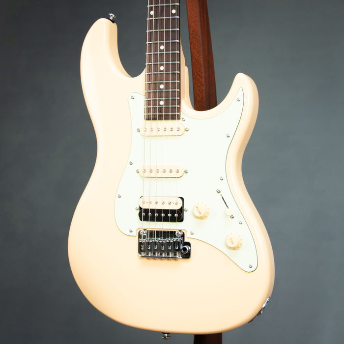 Sire Larry Carlton S3 HSS w/Bag - Vintage White - Preowned