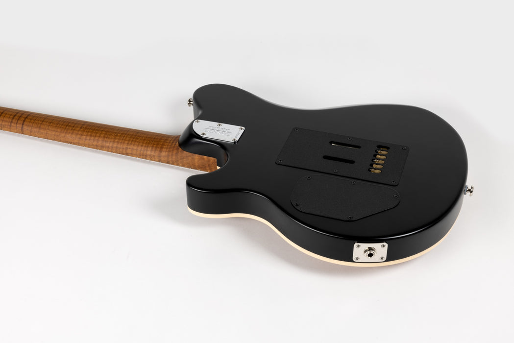 Ernie Ball Music Man Axis Super Sport Electric Guitar - Honey Pot Quilt Top Satin