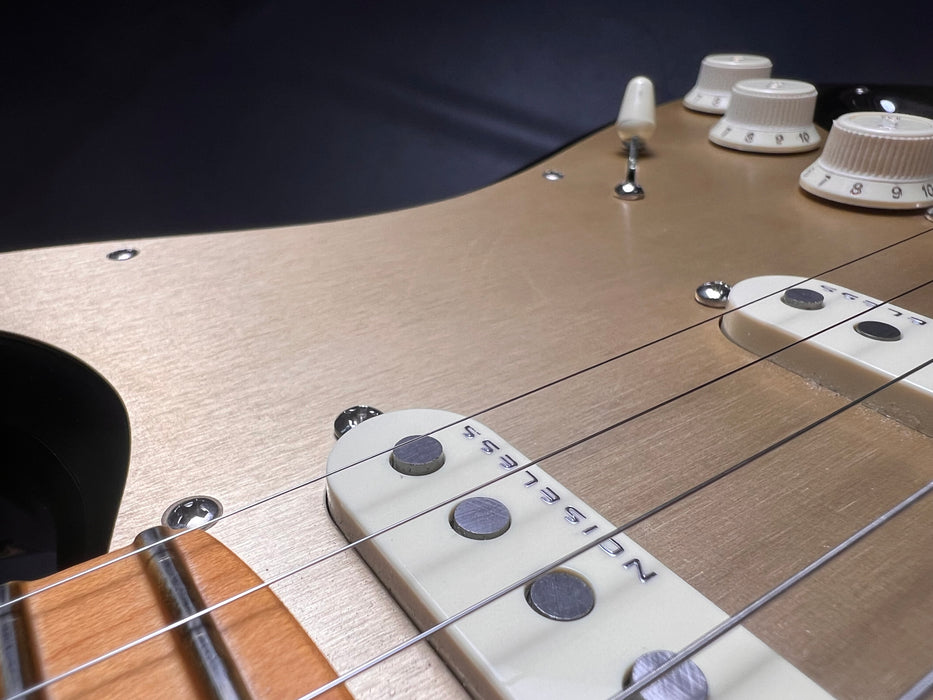 Fender American Ultra Stratocaster w/Case - Texas Tea - Preowned