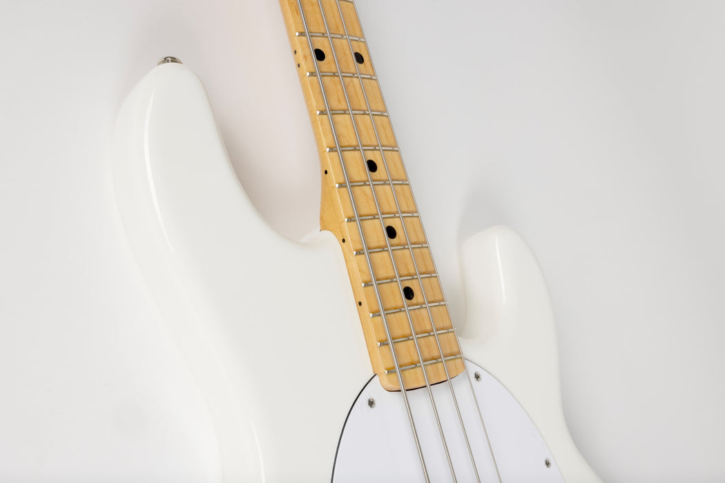 Ernie Ball Music Man Retro 70s StingRay Bass Bass Guitar - White
