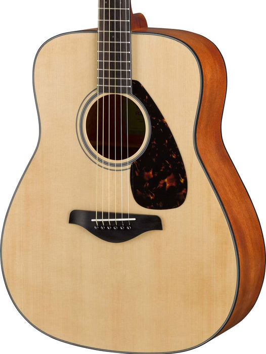 Yamaha GIGMAKERFG800M FG800M Solid Top Acoustic Guitar Pack - Matte