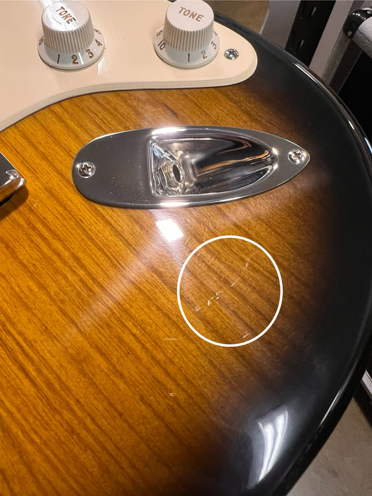 Fender 50th Anniversary American Stratocaster w/Case - 2 Colour Sunburst - Preowned