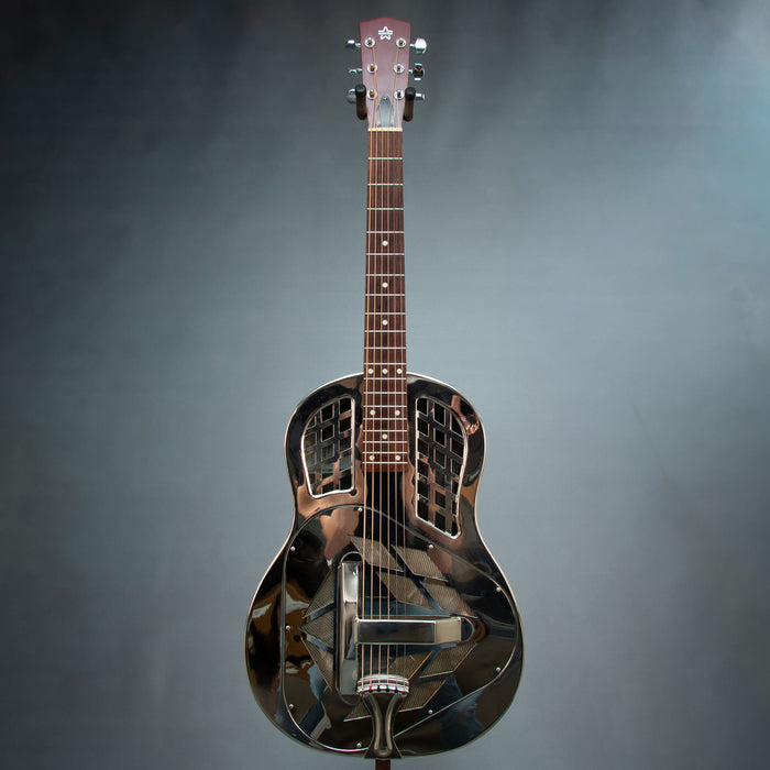 Amistar Style 1 Tricone Handmade Resonator w/Case - Preowned