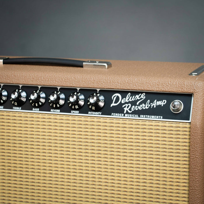Fender FSR Tone Master Deluxe Reverb Combo Guitar Amplifier - Brown Nuxtex/Wheat - Preowned