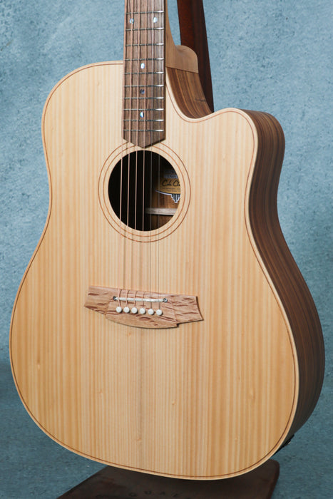 Cole Clark FL2EC-BB Touring Series Dreadnought Acoustic Electric Guitar - 250341837