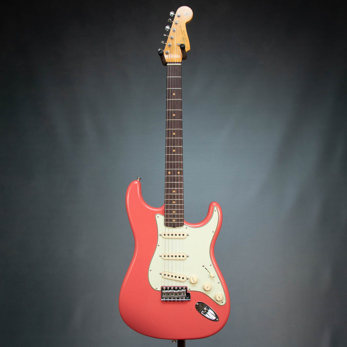 Fender Custom Shop Late 62 Stratocaster Journeyman Relic w/Case - Faded Fiesta Red - Preowned