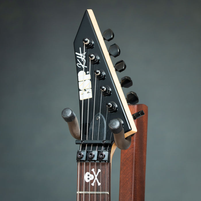 ESP KH-2 Neck Thru KIrk Hammett Signature w/Case - Black - Preowned