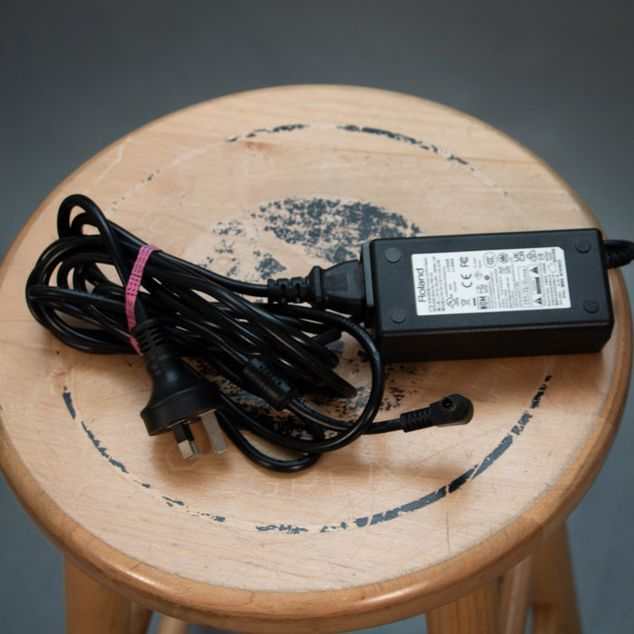 Roland Cube Street EX Amplifier - Preowned