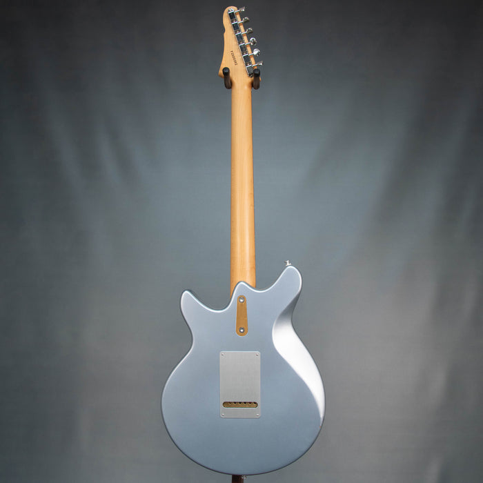 Eastman FullerTone DC 62 Double Cut Electric Guitar - Ice Blue Metallic - B-STOCK - F2500392