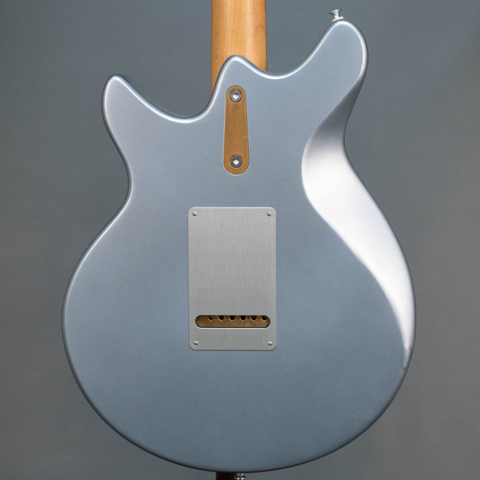 Eastman FullerTone DC 62 Double Cut Electric Guitar - Ice Blue Metallic - B-STOCK - F2500392