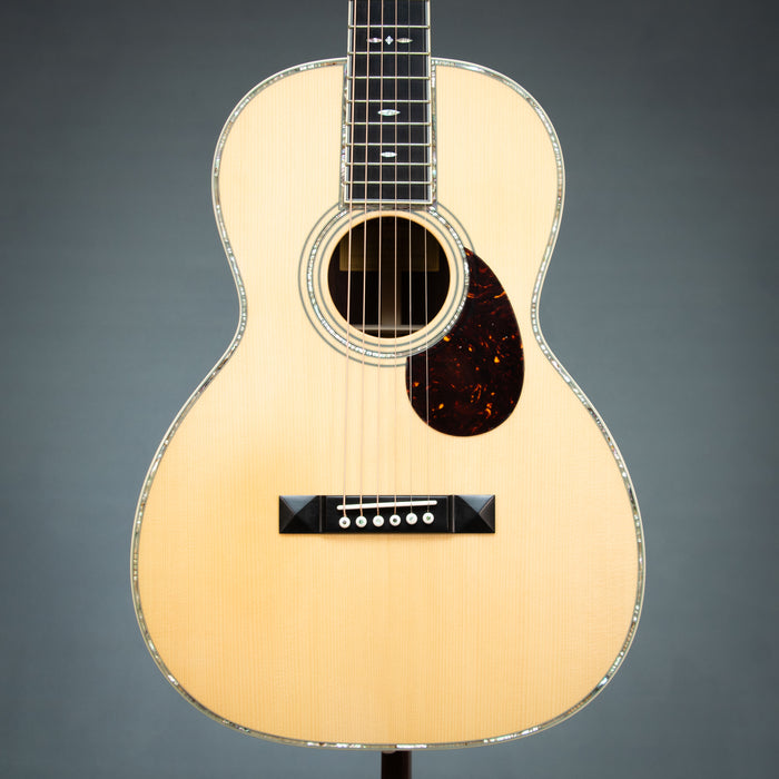 Eastman E40OO 00 Acoustic Guitar - Clearance - M2219137