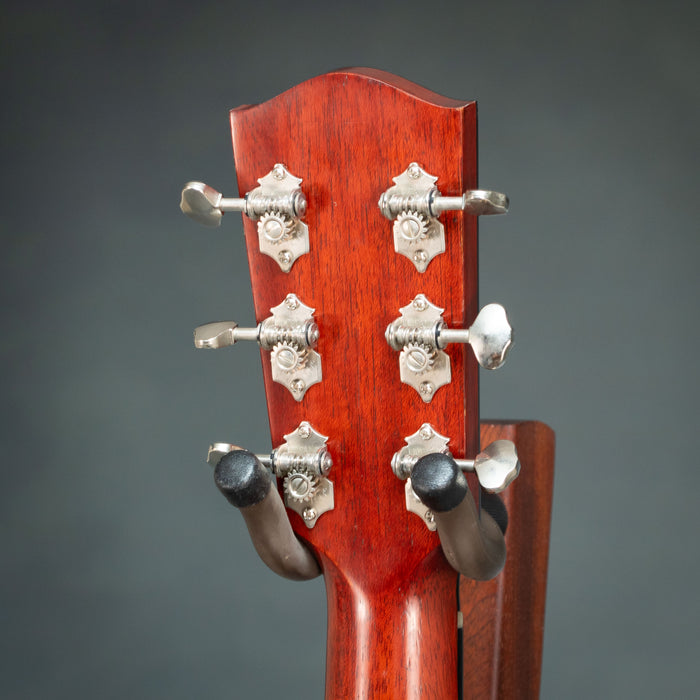 Eastman E10OOSS/v Antique Varnish 00 Acoustic Guitar - Antique Classic - M2550347