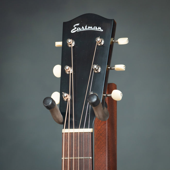 Eastman E15SS/v Acoustic Guitar - Antique Sunburst - M2650254
