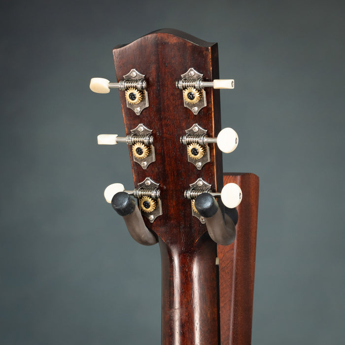 Eastman E15SS/v Acoustic Guitar - Antique Sunburst - M2650254