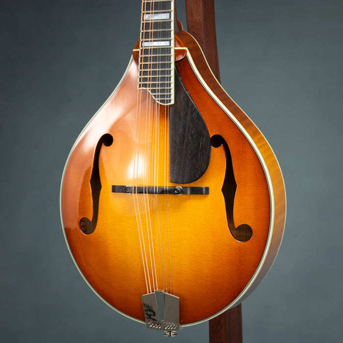 Eastman MD605-GB A Style F-Hole Electric Mandolin - Goldburst - N2500481