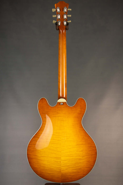 Eastman T486 Thinline Electric Guitar - Goldburst - P2500428