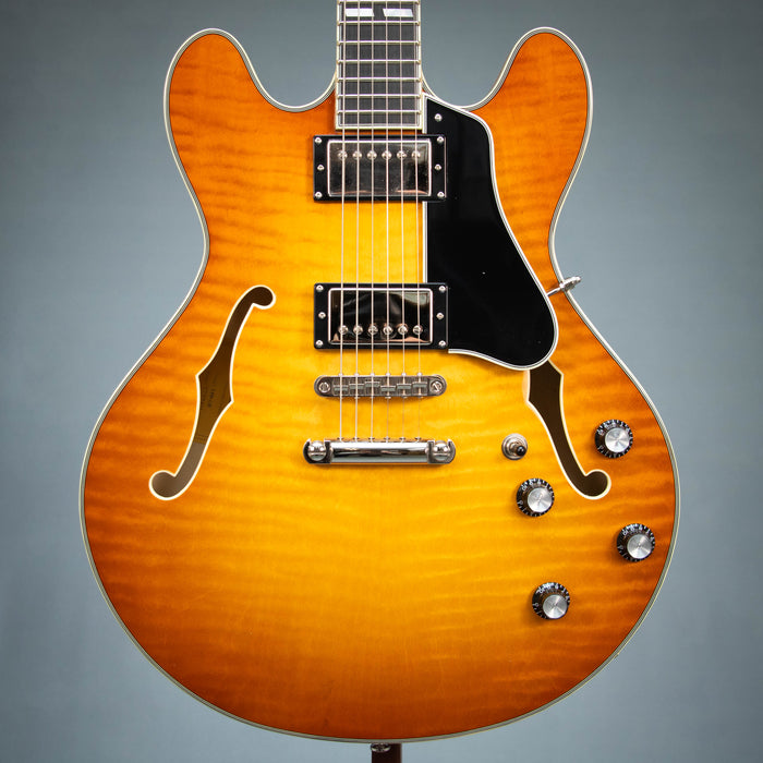 Eastman T486 Thinline Electric Guitar - Goldburst - P2501465