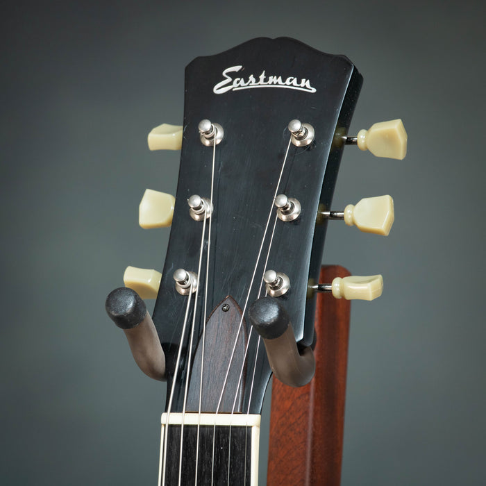 Eastman SB59/v Antique Varnish Electric Guitar w/Case - Black - Preowned