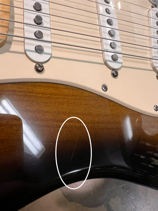 Fender 50th Anniversary American Stratocaster w/Case - 2 Colour Sunburst - Preowned