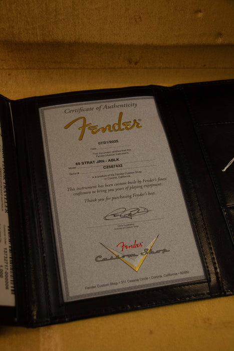 Fender Custom Shop 1969 Stratocaster Journeyman Relic - Aged Black - CZ587432