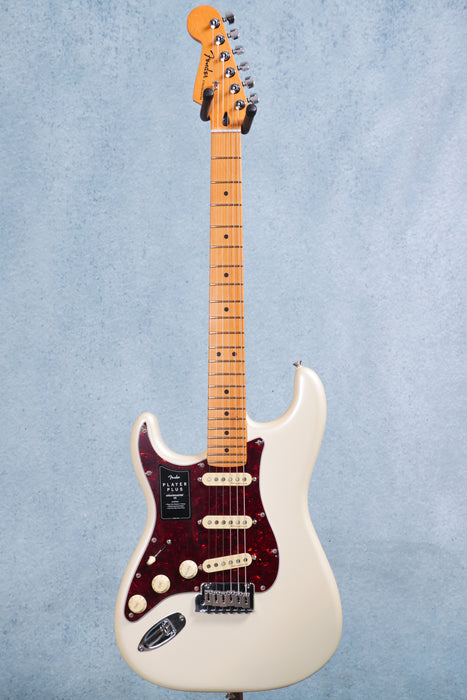 Fender Player Plus Stratocaster Pau Ferro Fingerboard - Opal Spark - B-Stock - MX22261573B - Clearance