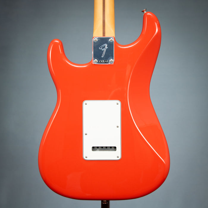 Fender Player II Stratocaster Rosewood Fingerboard - Coral Red - B-Stock - MX25140537B