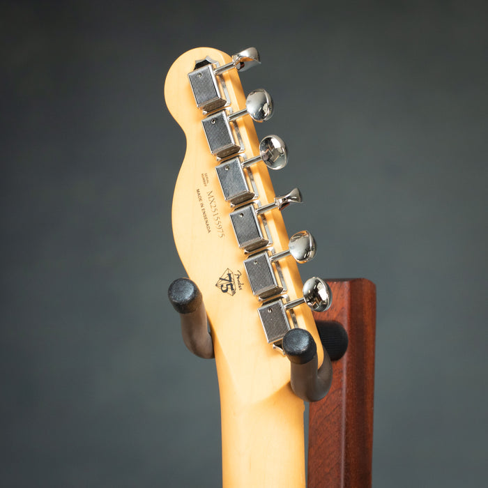 Fender Player II Telecaster Maple Fingerboard - 3-Color Sunburst - B-Stock - MX25155975B