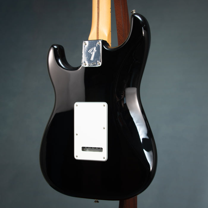 Fender Player II Stratocaster Maple Fingerboard - Black - B-Stock - MX26018229B