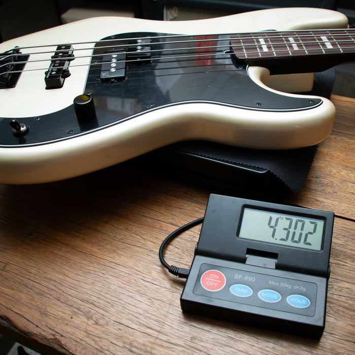 Fender Duff McKagan Signature Deluxe Precision Bass Rosewood Fingerboard B-Stock - White Pearl - MXD2600066B