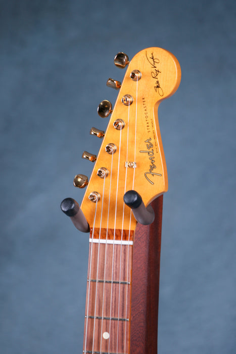 Fender Stevie Ray Vaughan Signature Stratocaster Pau Ferro Fingerboard - B-Stock - 3-Color Sunburst - US22011777B - Clearance