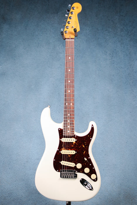 Fender American Professional II Stratocaster Rosewood Fingerboard - Olympic White - B-Stock - US23040067B