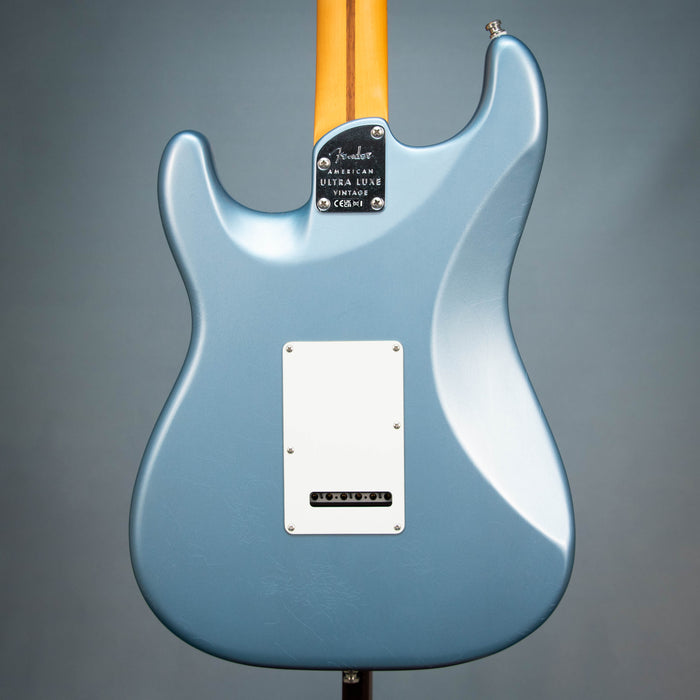 Fender American Ultra Luxe Vintage '60s Stratocaster Electric Guitar - Ice Blue Metallic - US25006426