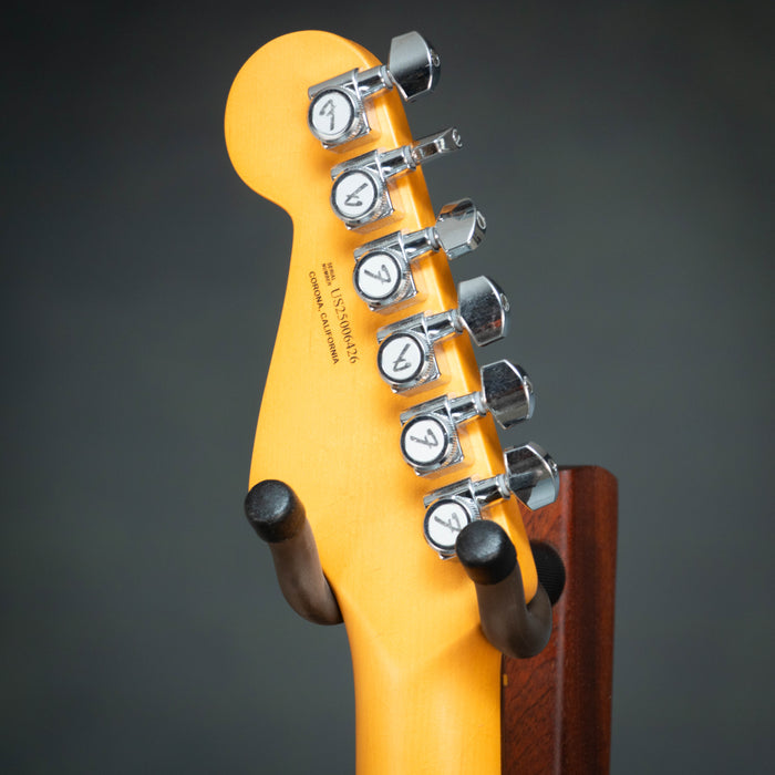 Fender American Ultra Luxe Vintage '60s Stratocaster Electric Guitar - Ice Blue Metallic - US25006426