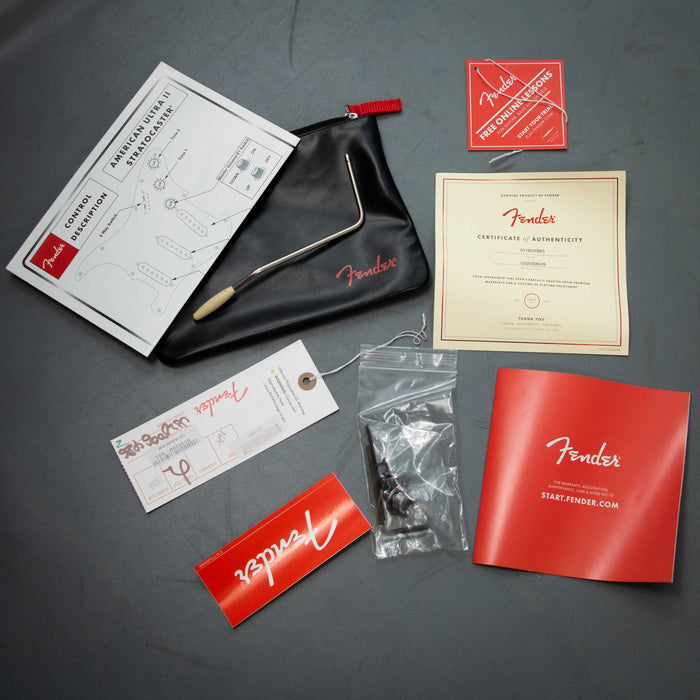 Fender American Ultra Luxe Vintage '60s Stratocaster Electric Guitar - Ice Blue Metallic - US25006426