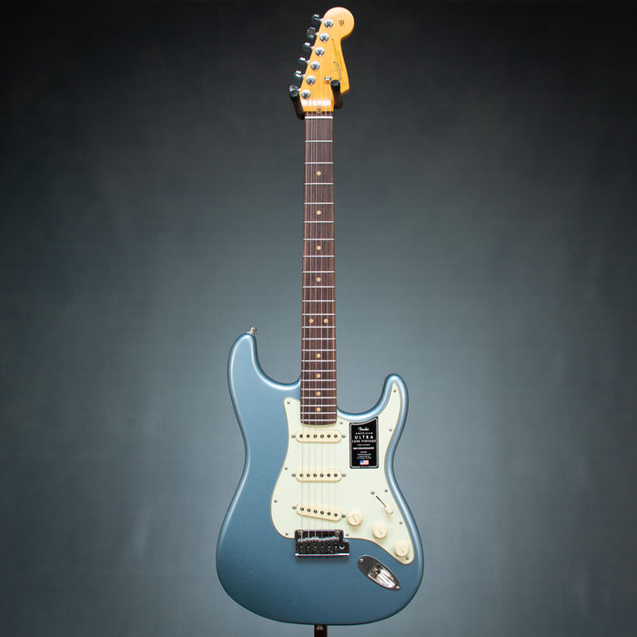 Fender American Ultra Luxe Vintage '60s Stratocaster Electric Guitar - Ice Blue Metallic - B-Stock - US25021760B