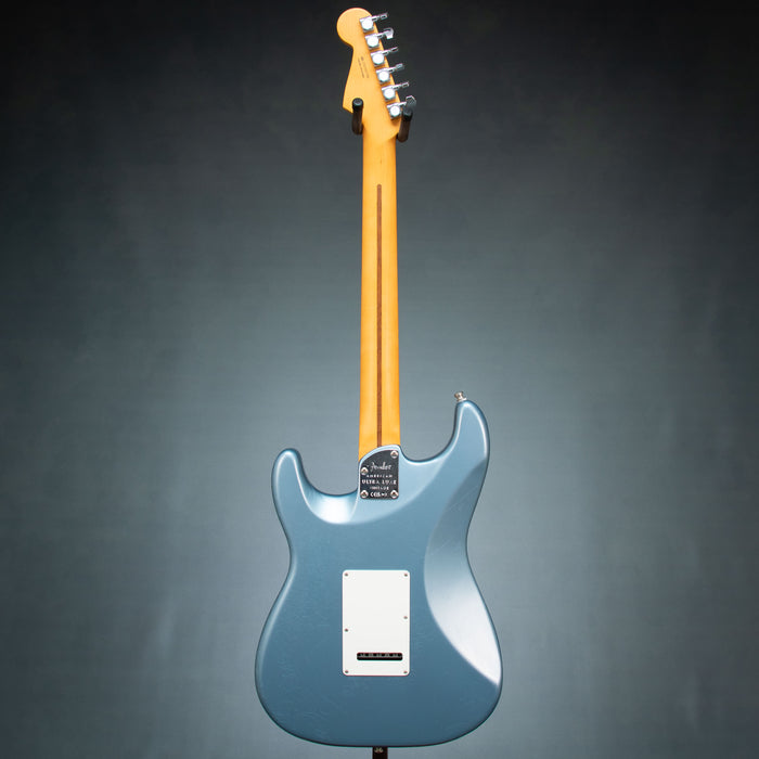 Fender American Ultra Luxe Vintage '60s Stratocaster Electric Guitar - Ice Blue Metallic - B-Stock - US25021760B